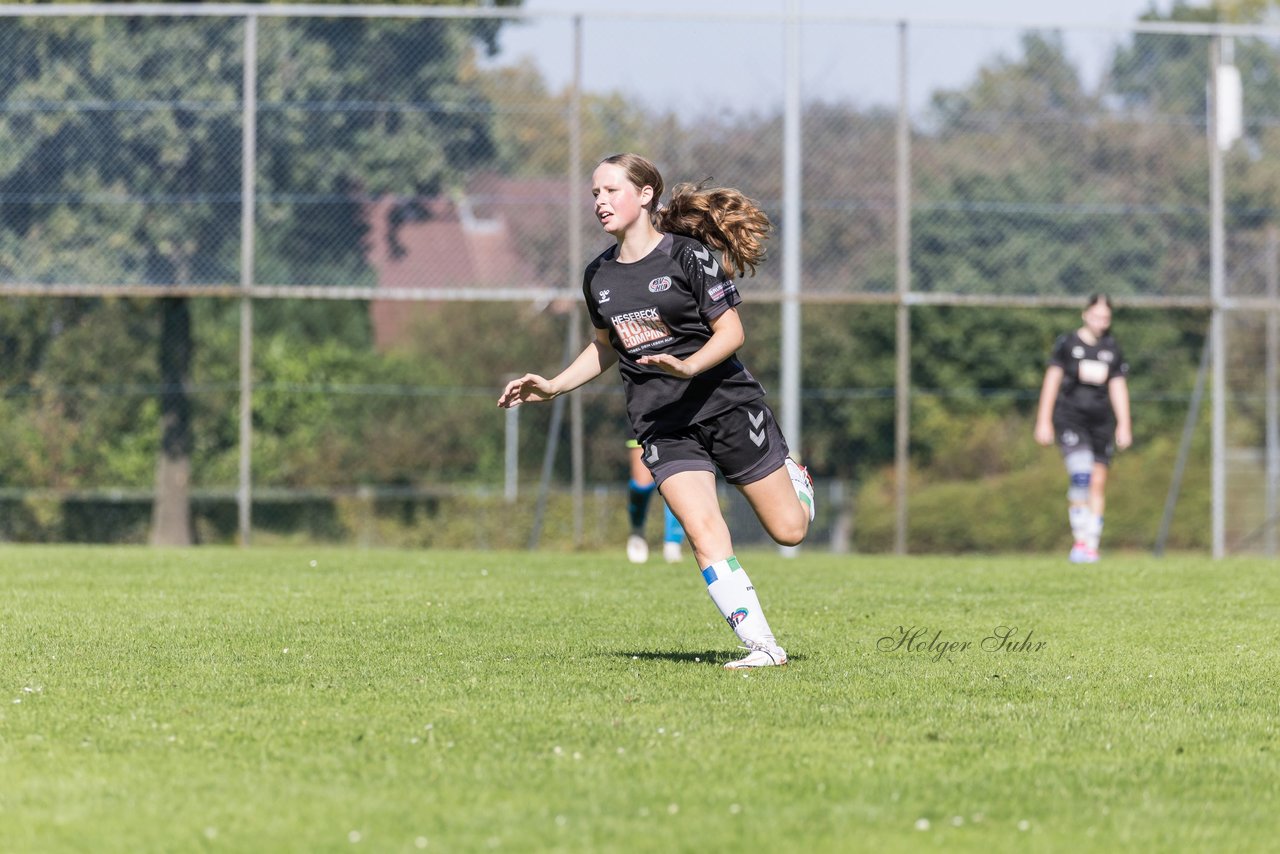 Bild 330 - wBJ SV Henstedt Ulzburg - FSG Oldendorf Itzehoe : Ergebnis: 2:5